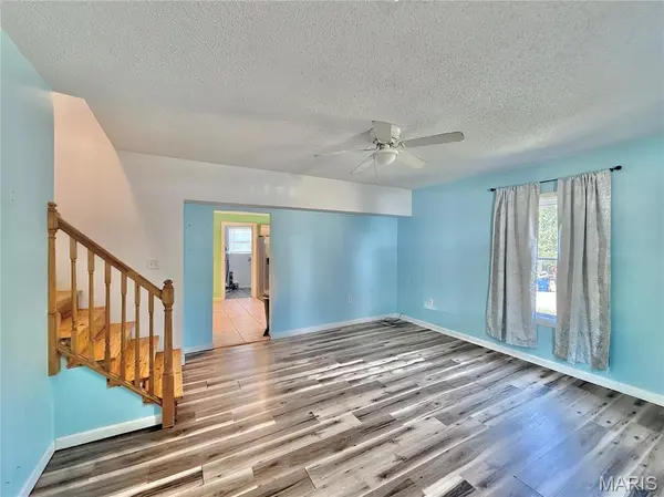 819 Stewart ST, De Soto, MO 63020