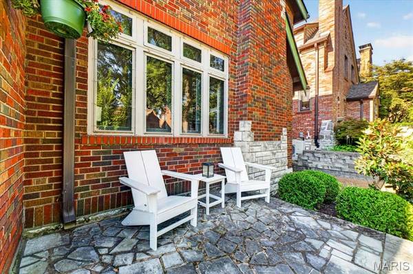 7472 Cornell AVE, St Louis, MO 63130