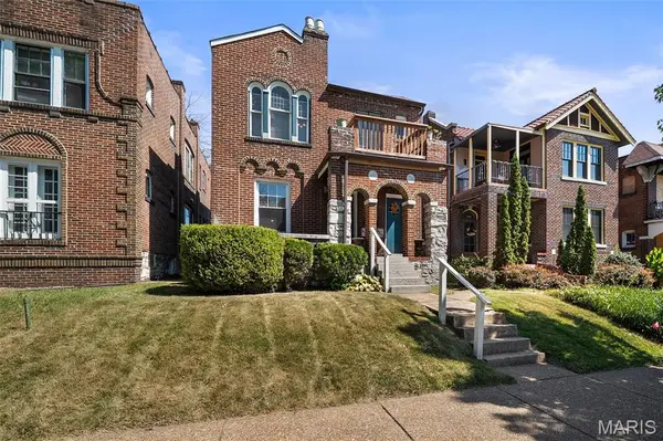 4533 Flad AVE, St Louis, MO 63110