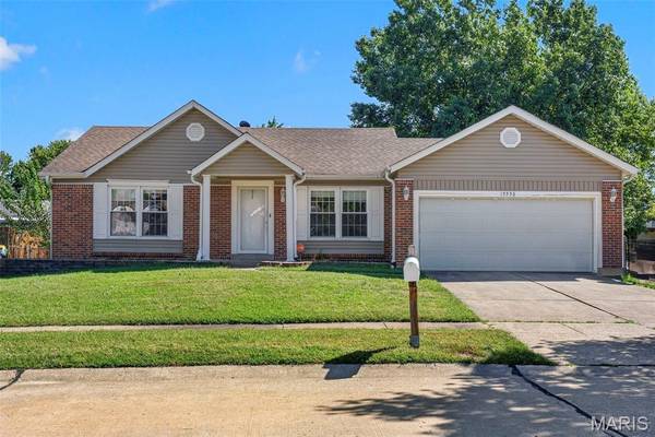 15556 97th AVE, Florissant, MO 63034