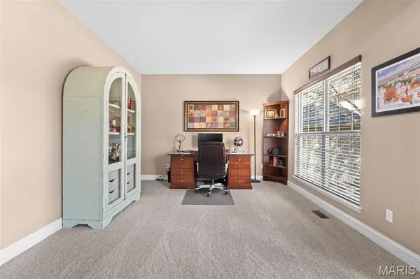 35 W Hampton Ridge CT, Wentzville, MO 63385
