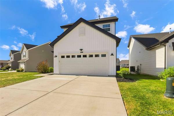 191 Crestfield CT, St Charles, MO 63301
