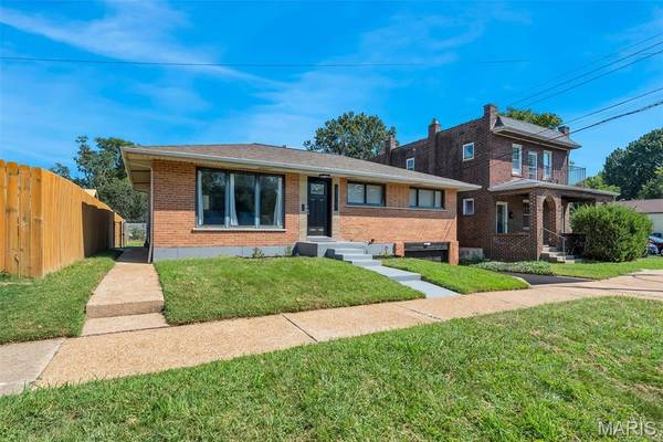 3710 McCausland AVE, St Louis, MO 63109