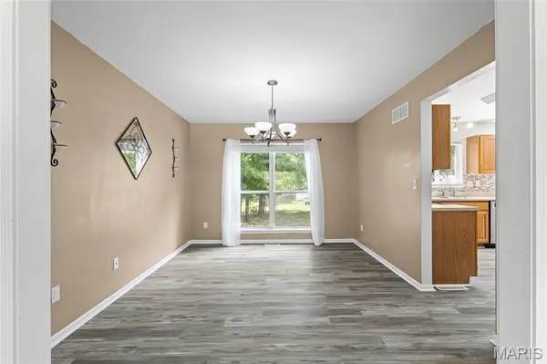 204 Boulder Point DR, St Peters, MO 63376