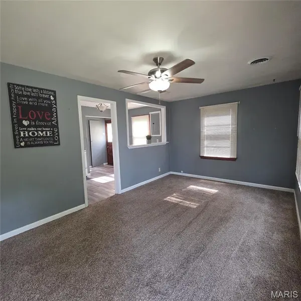 301 Washington ST, Florissant, MO 63031