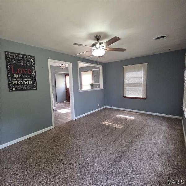 301 Washington ST, Florissant, MO 63031