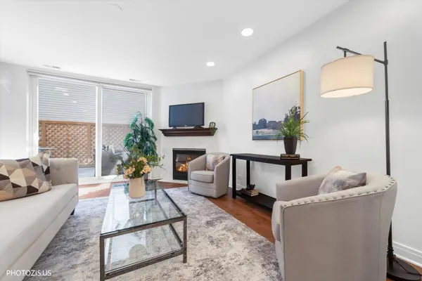 2415 N Janssen AVE #B, Chicago, IL 60614