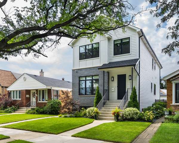 6224 N Keystone AVE, Chicago, IL 60646