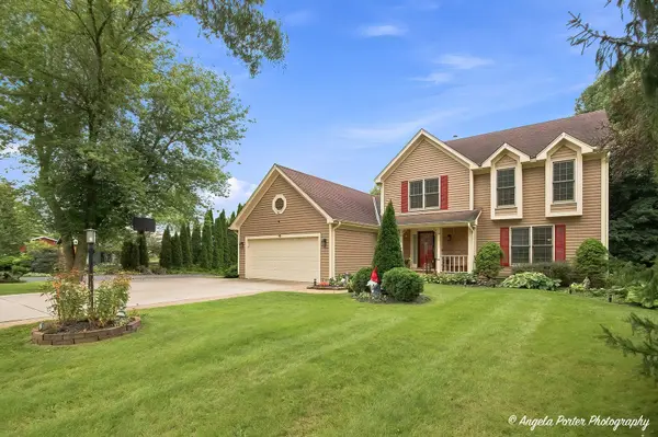 1813 Lakeview ST, Johnsburg, IL 60051