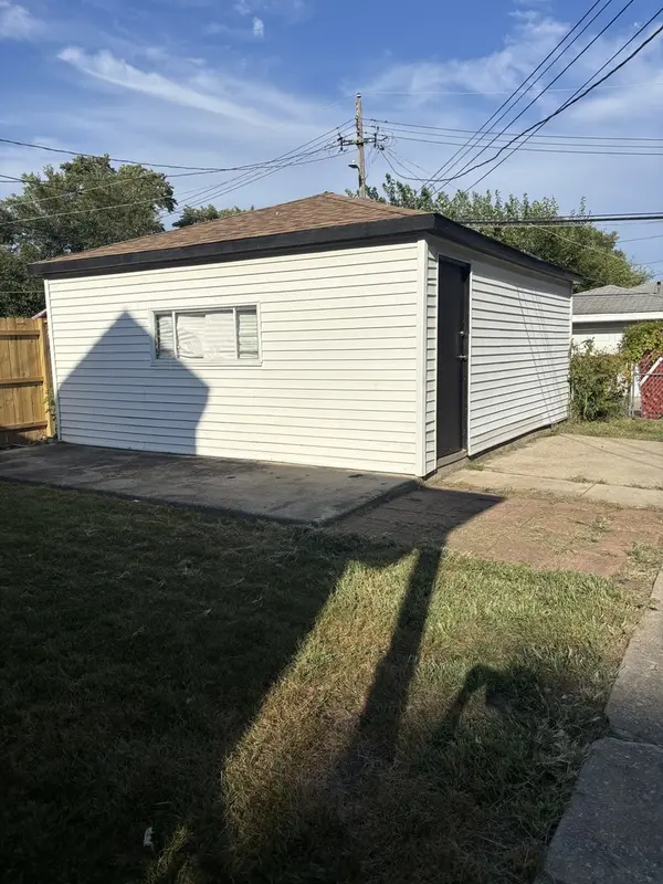 10215 S Emerald AVE, Chicago, IL 60628