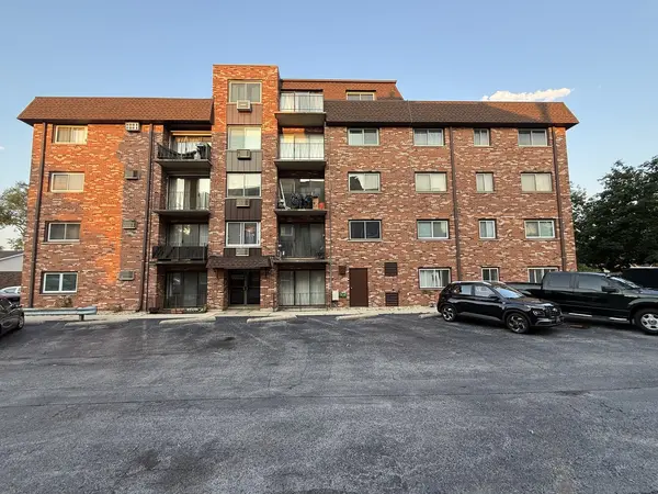 7110 W 93rd PL #3F, Oak Lawn, IL 60453