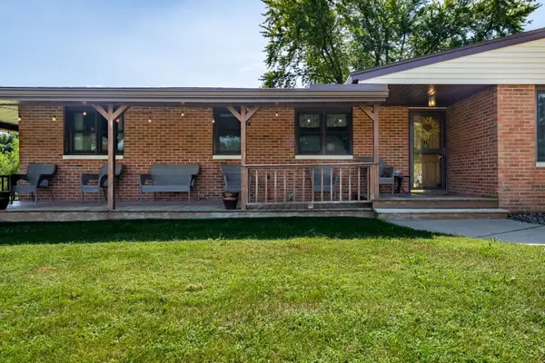 25857 Toboggan AVE, Hopedale, IL 61747
