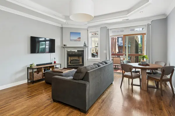 3755 N Wilton AVE #3SE, Chicago, IL 60613