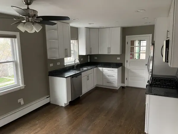 5259 N Leamington AVE #2, Chicago, IL 60630