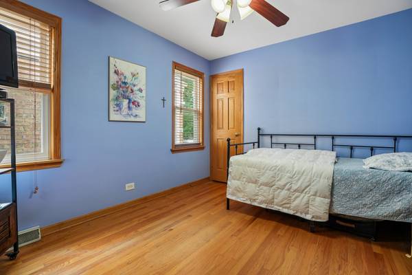 6228 W Huntington ST, Chicago, IL 60646