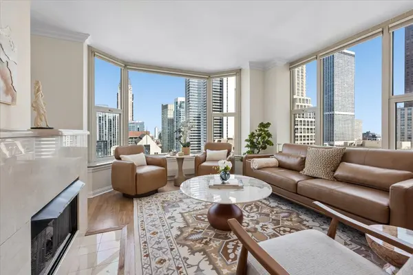 25 E SUPERIOR ST #2803, Chicago, IL 60611