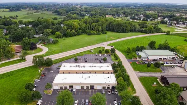 50 Industrial DR #114, Gilberts, IL 60136