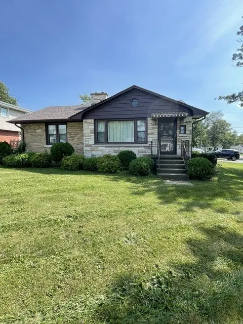 528 Penfield ST, Beecher, IL 60401