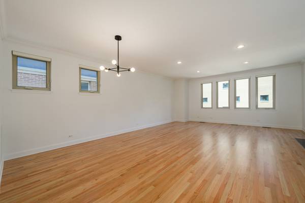 54 W 15th ST, Chicago, IL 60605