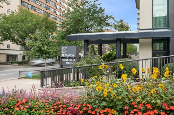 6007 N Sheridan RD #38G, Chicago, IL 60660