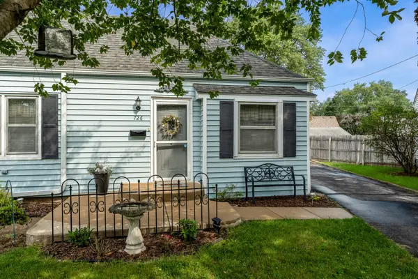726 River Park DR, Loves Park, IL 61111