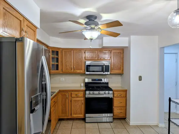 800 Washington BLVD #305, Oak Park, IL 60302