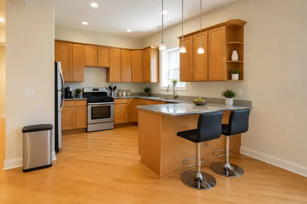 724 E 50th PL, Chicago, IL 60615