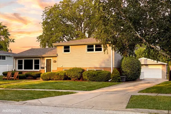 148 Jeffery LN, Des Plaines, IL 60018