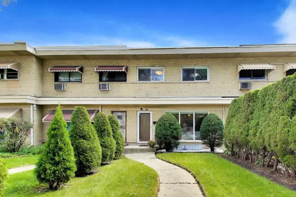 829 Dodge AVE, Evanston, IL 60202