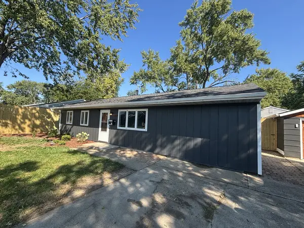 2424 E WASHINGTON DR, Urbana, IL 61802