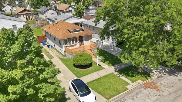 1426 S 18th AVE, Maywood, IL 60153