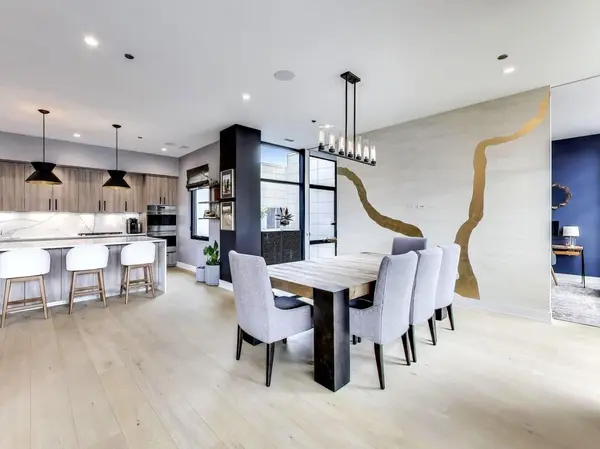 6 N Carpenter ST #5B, Chicago, IL 60607