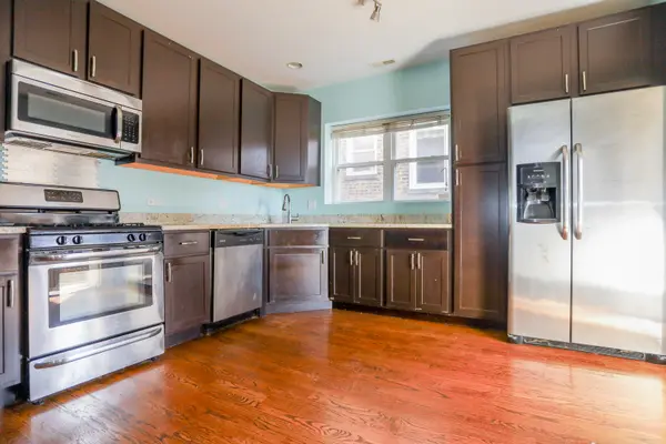 2045 W Arthur AVE #3E, Chicago, IL 60645