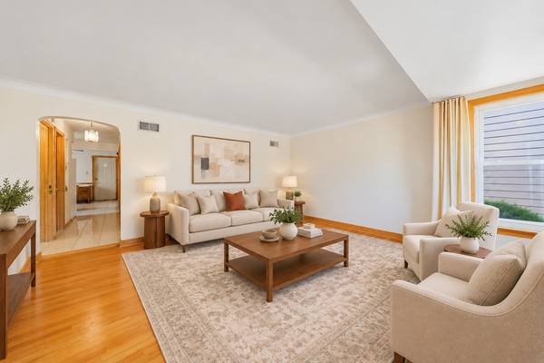 5434 S Neenah AVE, Chicago, IL 60638