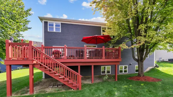 503 Barton Creek DR, Lake In The Hills, IL 60156
