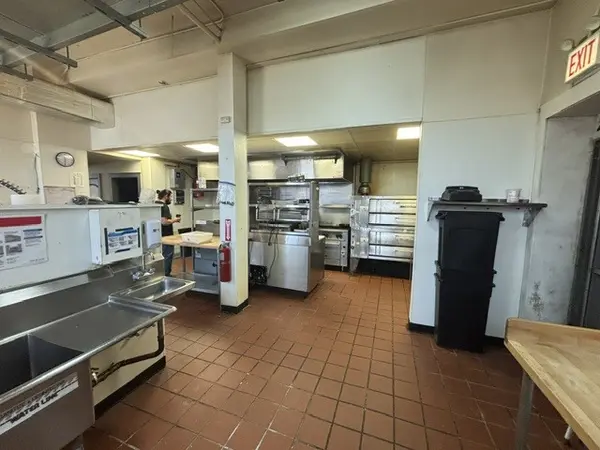 1001 N California AVE, Chicago, IL 60622