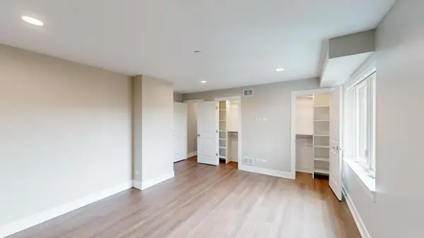 550 Sheridan SQ #302, Evanston, IL 60202