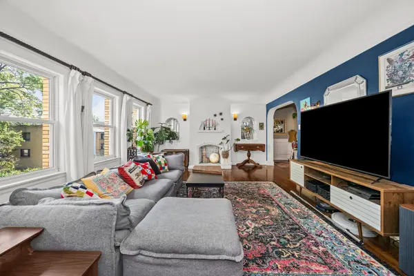 6142 N Hamilton AVE #2N, Chicago, IL 60659