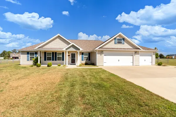 15730 Jadin RD, Marion, IL 62959