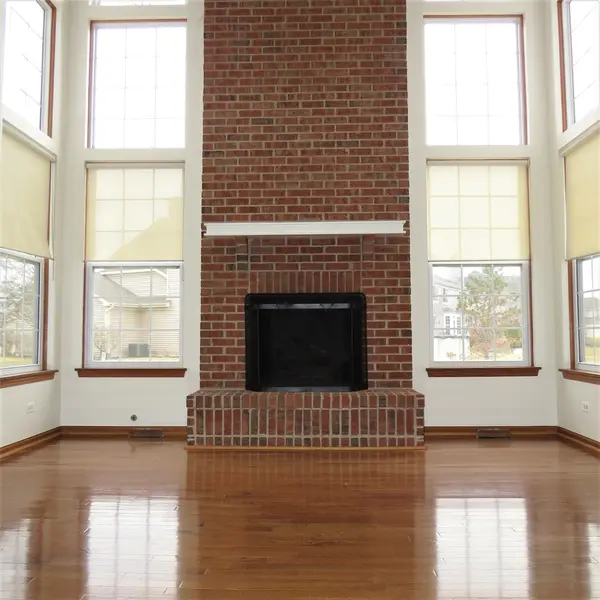 34400 N TANGUERAY DR, Grayslake, IL 60030