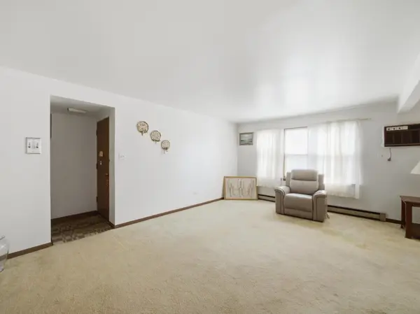 7318 Lake ST #4, River Forest, IL 60305