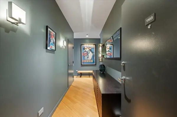 653 N Kingsbury ST #1103, Chicago, IL 60654
