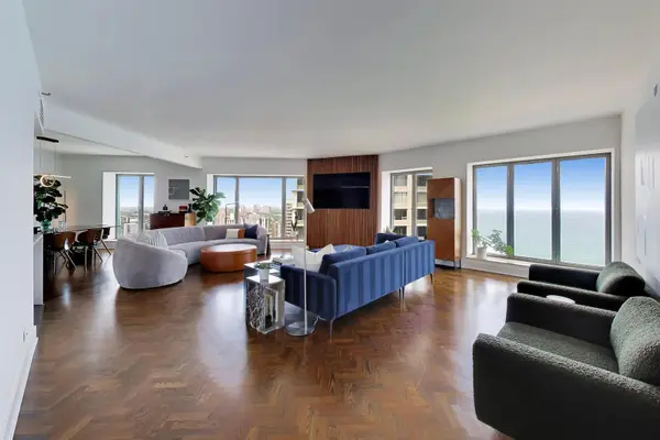 950 N Michigan AVE #3103, Chicago, IL 60611