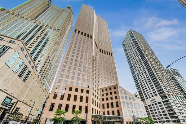 950 N Michigan AVE #3103, Chicago, IL 60611