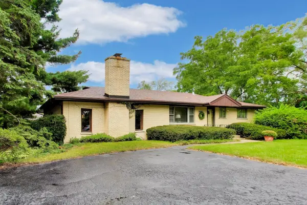 1880 Maple AVE, Downers Grove, IL 60515