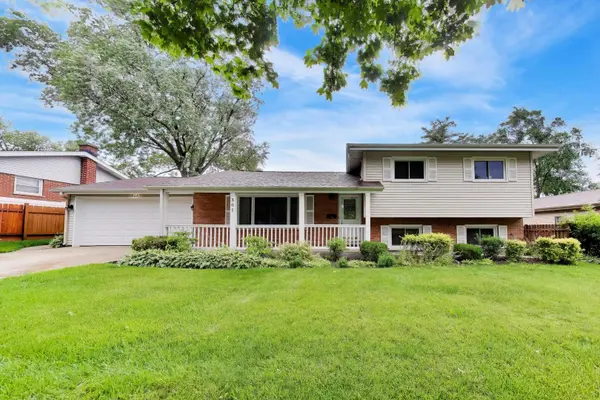 301 S Yale AVE, Arlington Heights, IL 60005