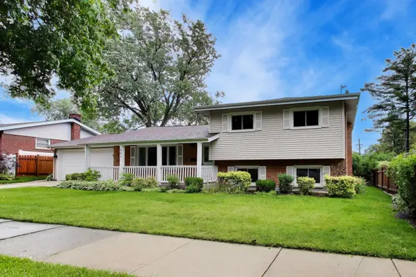 301 S Yale AVE, Arlington Heights, IL 60005