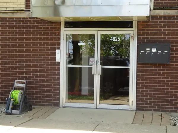 4825 N Mason AVE, Chicago, IL 60630