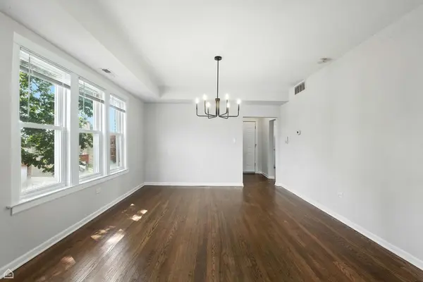1648 East AVE #2E, Berwyn, IL 60402