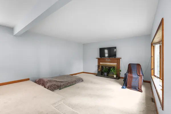 458 Patton DR, Buffalo Grove, IL 60089